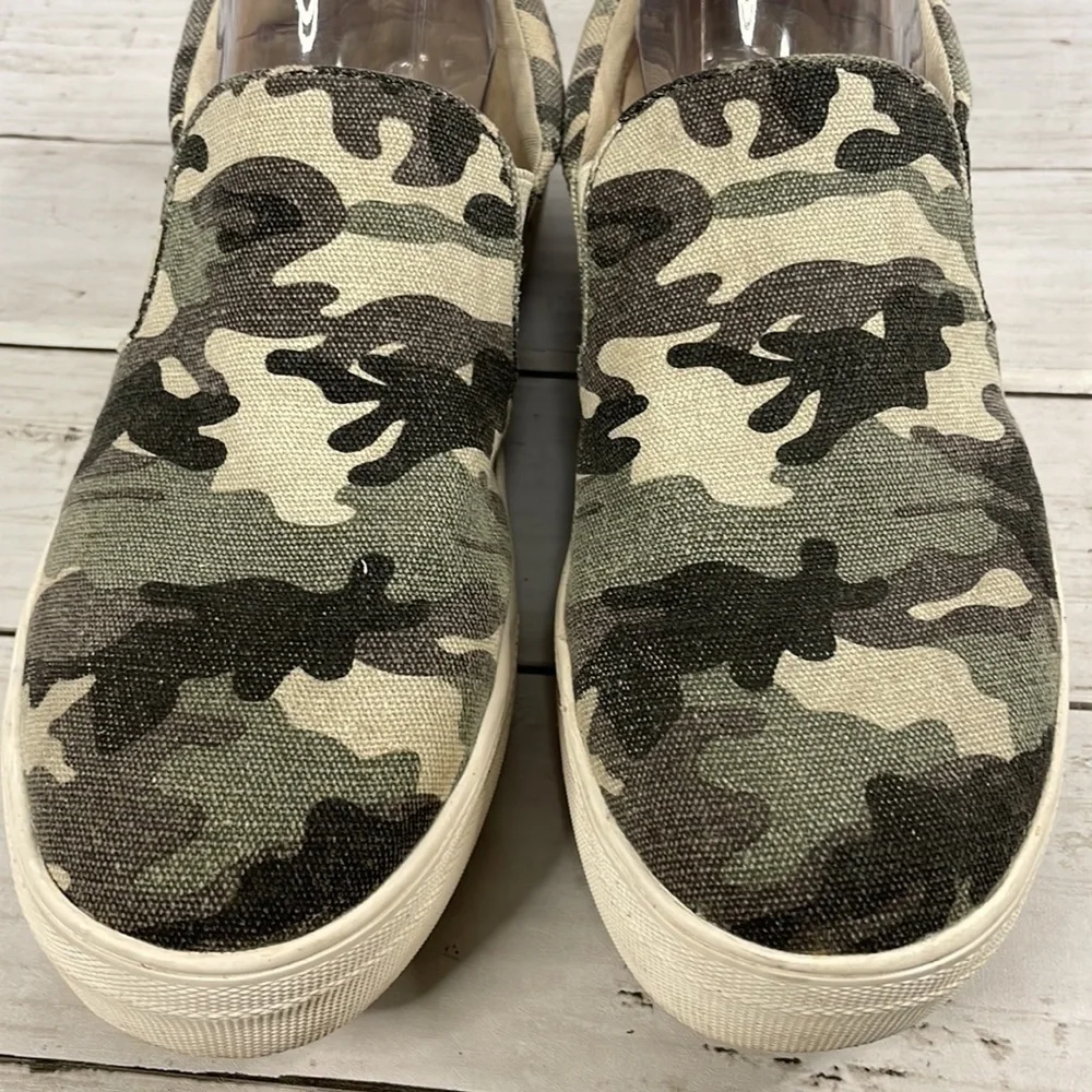 Steve Madden euc platform